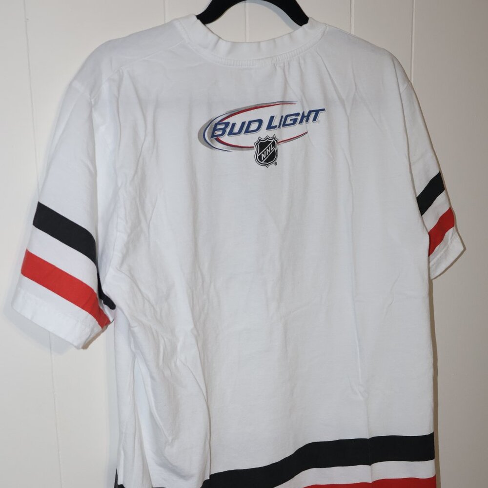 💛 2 for $15 💛 Chicago Blackhawks NHL Logo T-Shirt – White Hockey Tee (Men’s M) - Picture 5 of 8